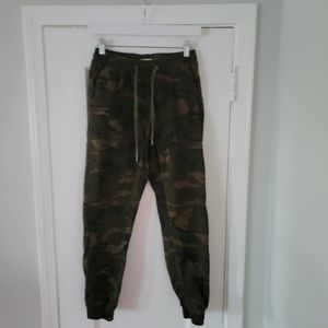 BNWOT szs rag supply Camo pants w pockets